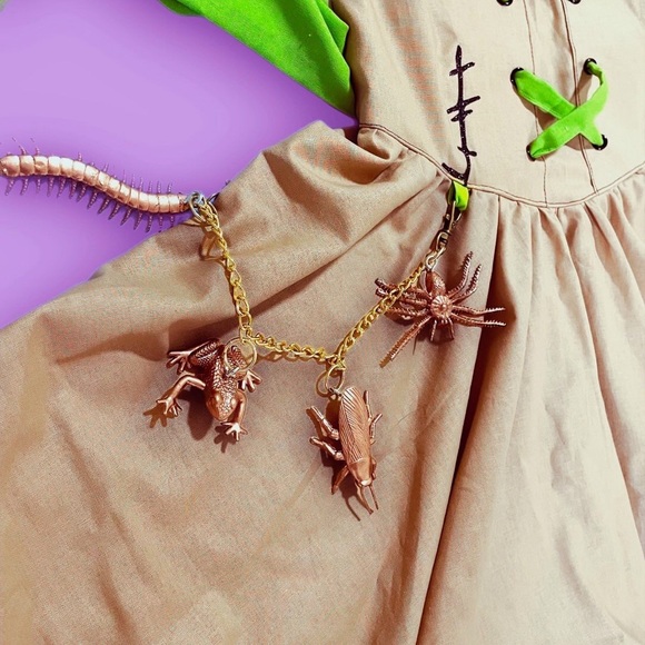 Oogie Boogie Costume - Picture 3 of 6